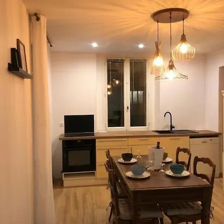 Grand Appartement, Terrasse, Parking Apartment